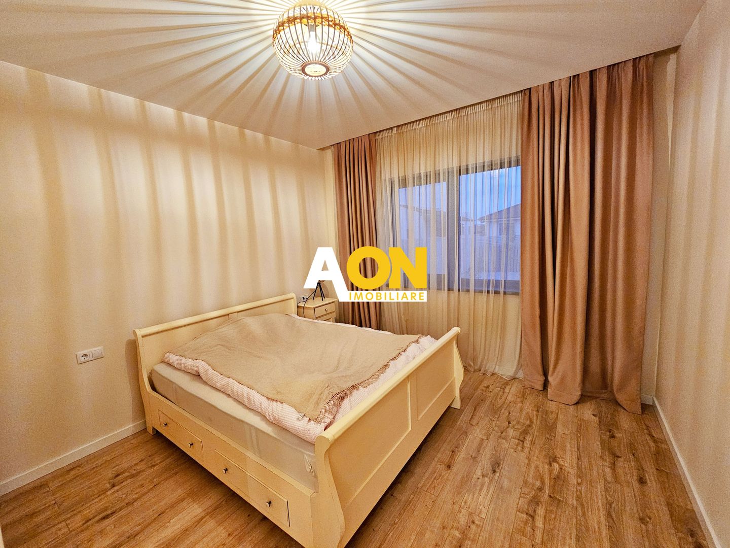 Casa 4 camere, 424 mp teren, partial mobilata, cartier Orizont - Poză 12