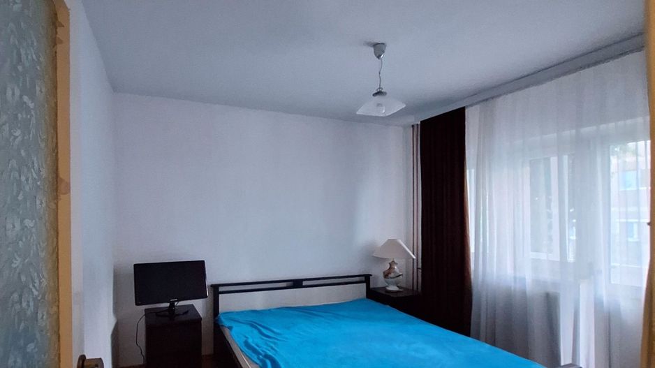 Apartament cu 3 camere,luminos in zona Aradului - Poză 1