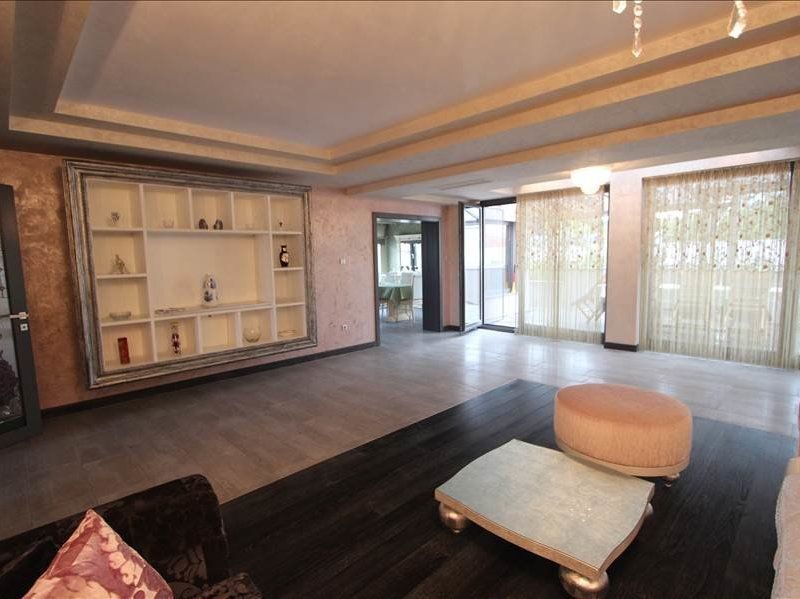 Casă / Vilă cu 7 camere în zona Lipovei - Poză 4