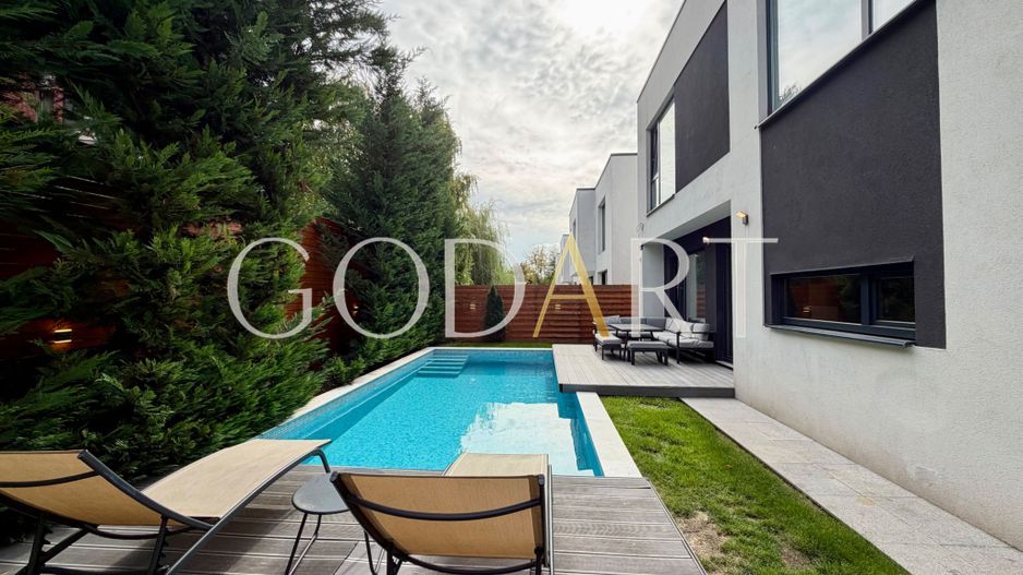 Vilă individuală de lux | Piscină privată | 4 dormitoare | Erou Iancu - Poză 18