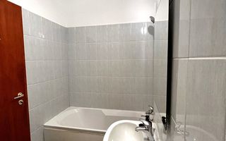 🏡 Închiriez Apartament cu 2 camere, parcare inclusă, Complex Răsărit de Soare - Poză 3