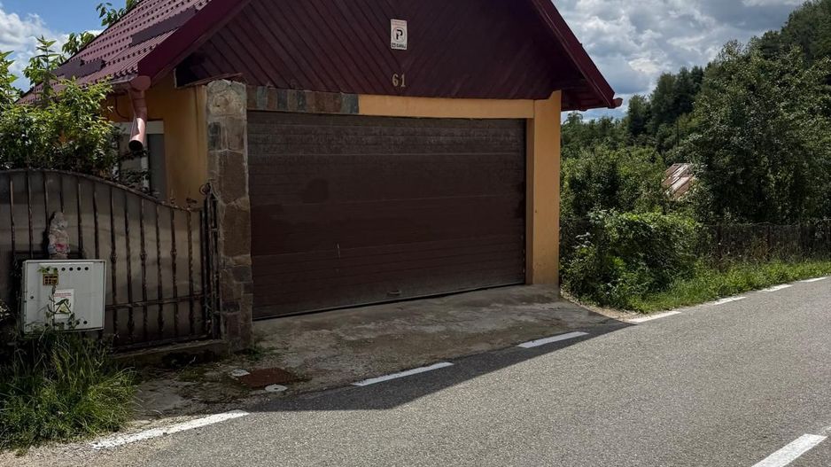 Vila S+P+1,+ garaj inchis + terasa si teren intravilan 6300 mp - Poză 4