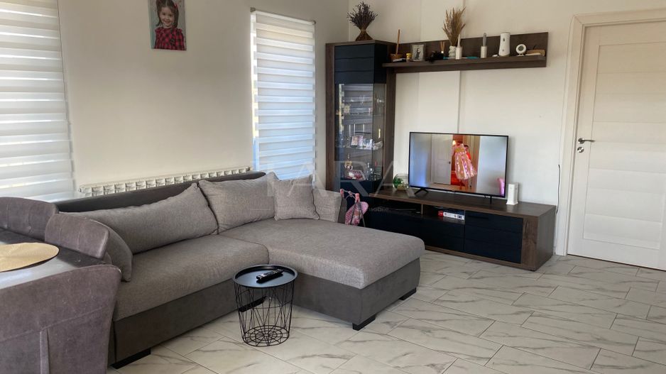 Apartament modern cu 3 camere de vânzare în Florești, zona Gh. Doja. - Poză 1