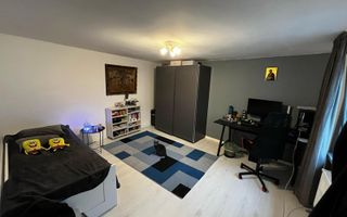 Casa frumoasa de vanzare la curte comuna, zona Centrala! - Poză 5