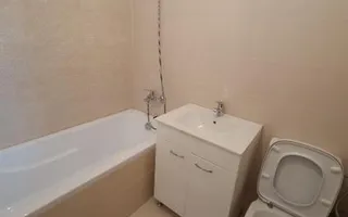 Vând apartament cu 2 camere, decomandat nou  + loc de parcare, situat in complex - Poză 11