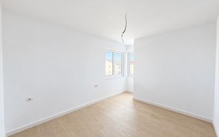 Apartament cu 3 camere si doua bai. Finisaje de calitate. Parcare - Poză 8