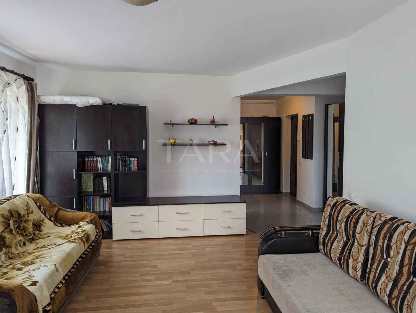 Apartament cu o cameră decomandat în zona Regal. - Poză 2