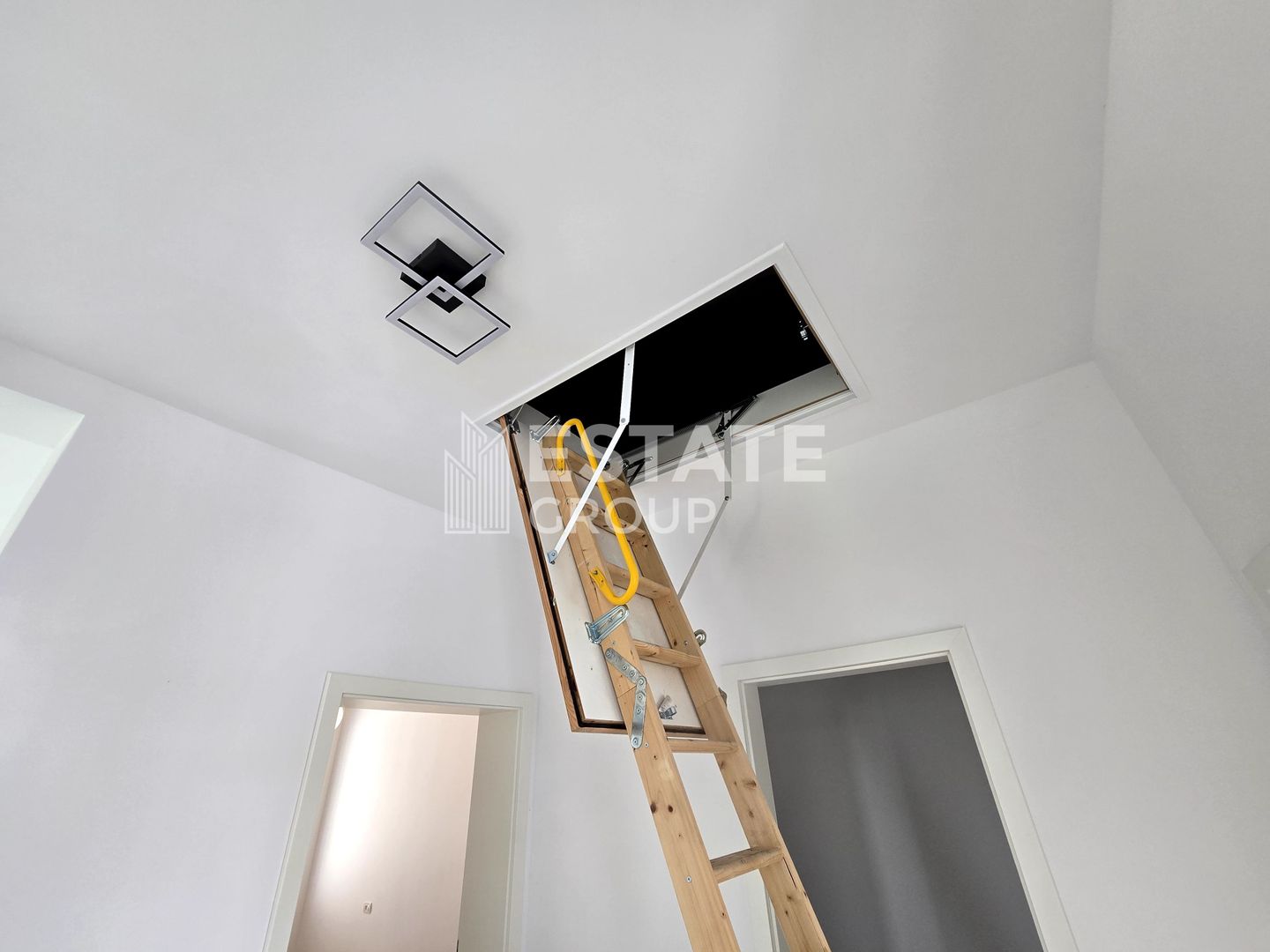 Duplex pe parter cu 3 camere in Covaci - Poză 5