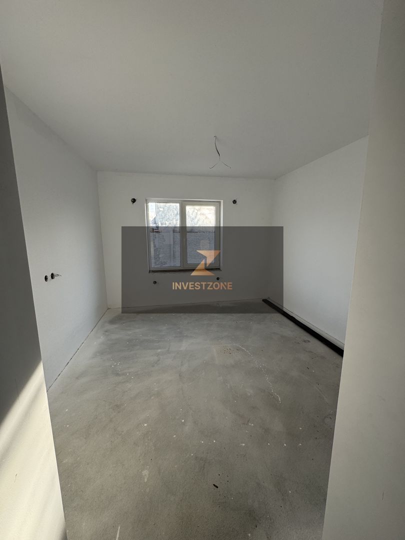 Casă la intrare în Sântandrei - Poză 3