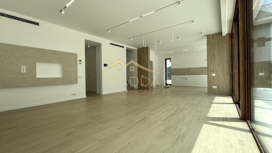 Vila cu 6 camere *575mp* / 2 locuri parcare // Pipera- Iancu Nicolae - Poză 13