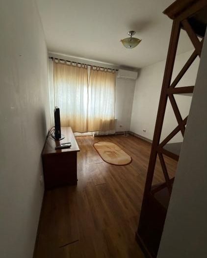Apartament în vila Rond Alba Iulia/Decebal - Poză 2