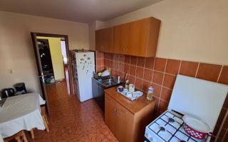 Aradului Vest, 3 camere decomandate, 2 bai, 2 balcoane, centrala gaz, - Poză 7