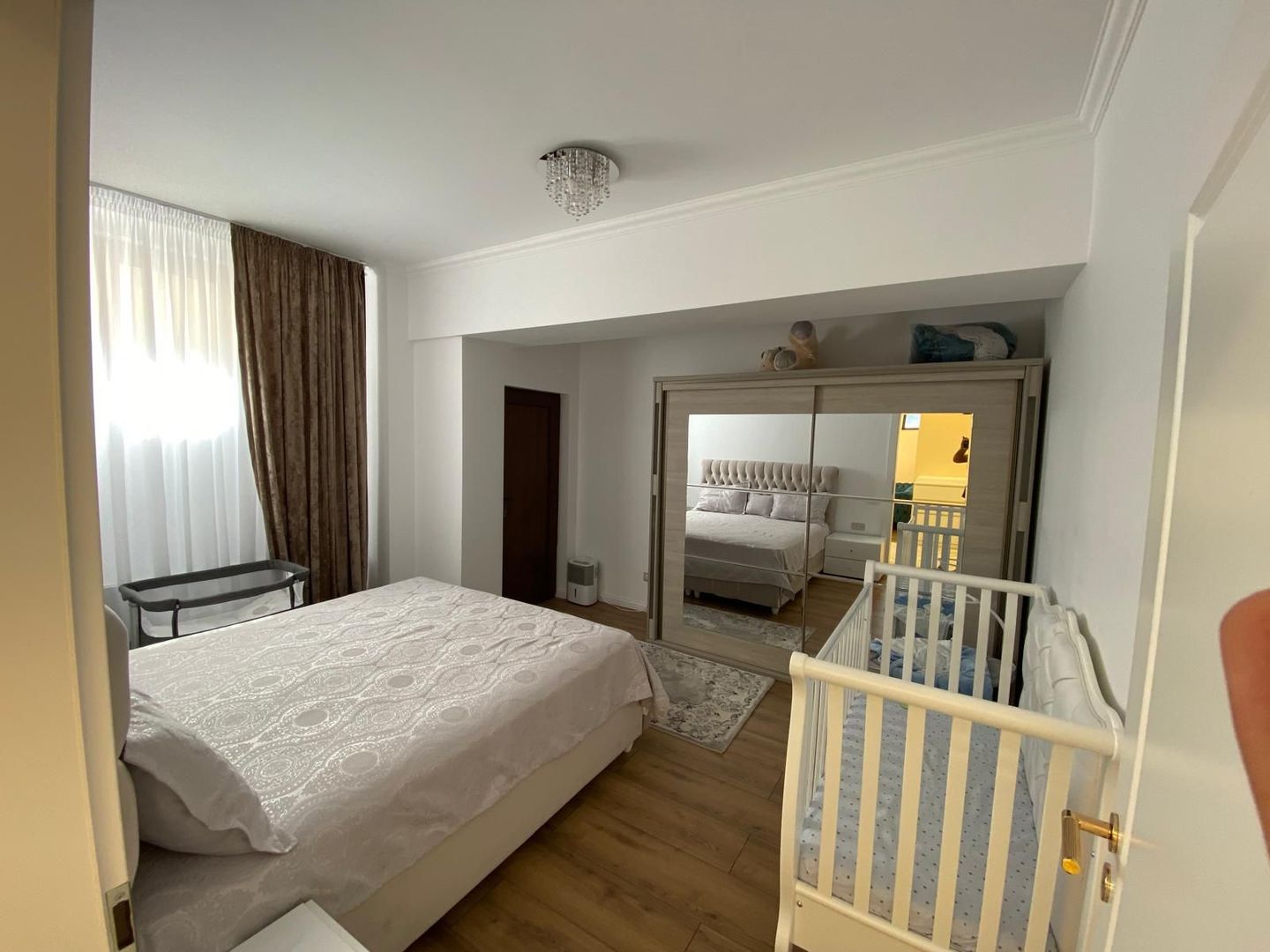 APARTAMENT LUX I SECTOR 1 - Poză 5