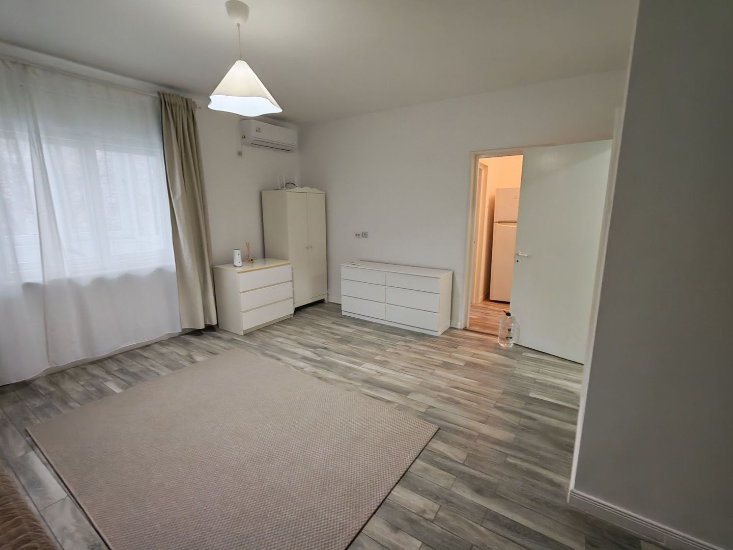 Studio de inchiriat - Pajura - Poză 3