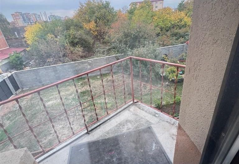Apartament la vila2 camere decomandat balcoaneCT - Poză 15