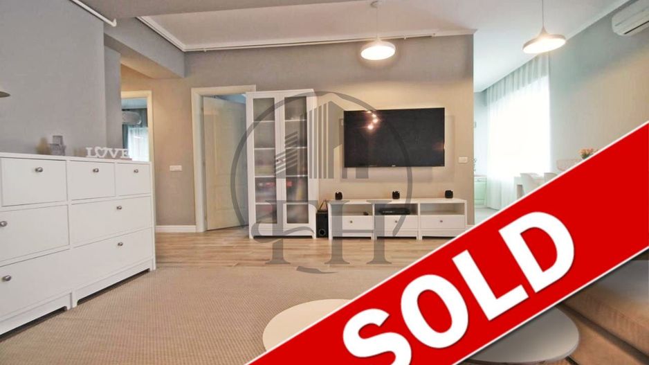 Apartament cu 3 camere de închiriat în Central, Mamaia - Poză 1