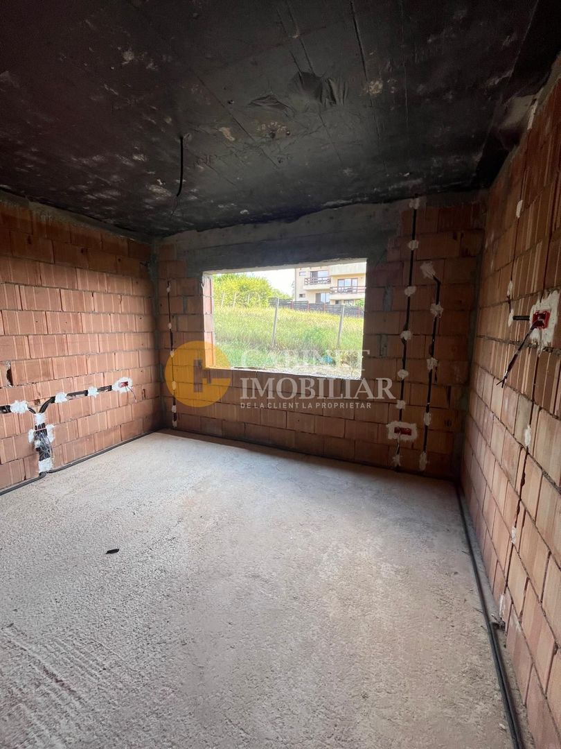 Duplex 5 Camere  3 Bai 124MP Intrare BREAZU cu VEDERE PANORAMICA - Poză 3