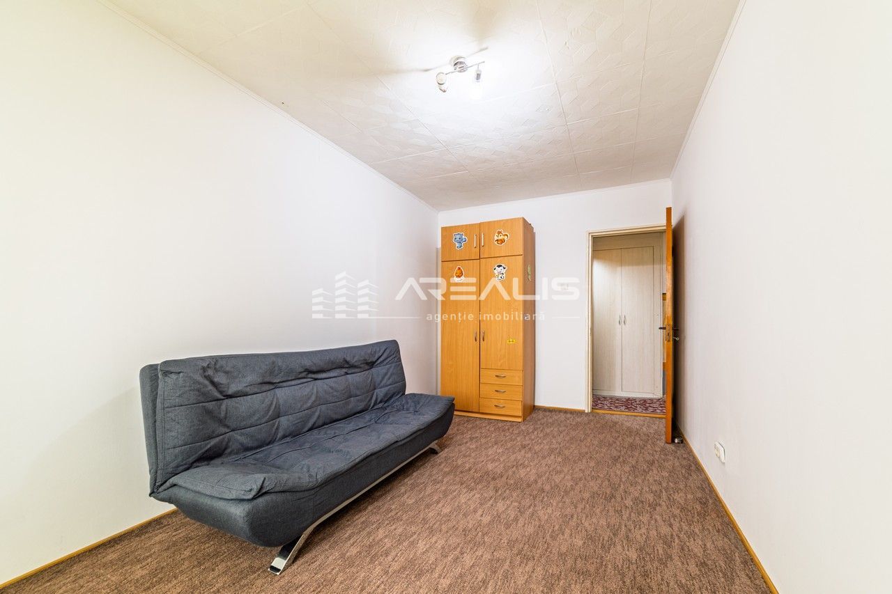 VÂNDUT!!! Apartament spațios cu 3 camere, zona Polivalentă - Poză 8
