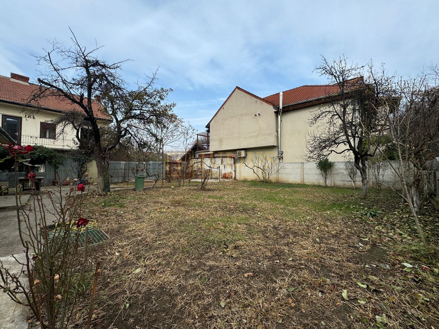 Zona Balcescu-Casa Individuala cu curte proprie - Poză 1