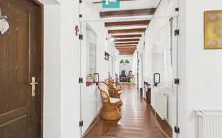 Casă rustică deosebită cu 1450 mp teren - Poză 14