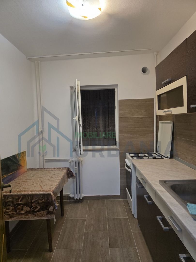 Inchiriez apartament 2 cam D Nicolina - Poză 4
