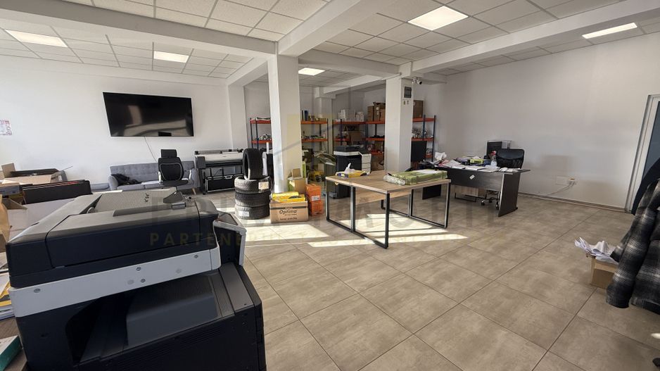 Spatiu comercial 114mp cu parcare - Poză 4