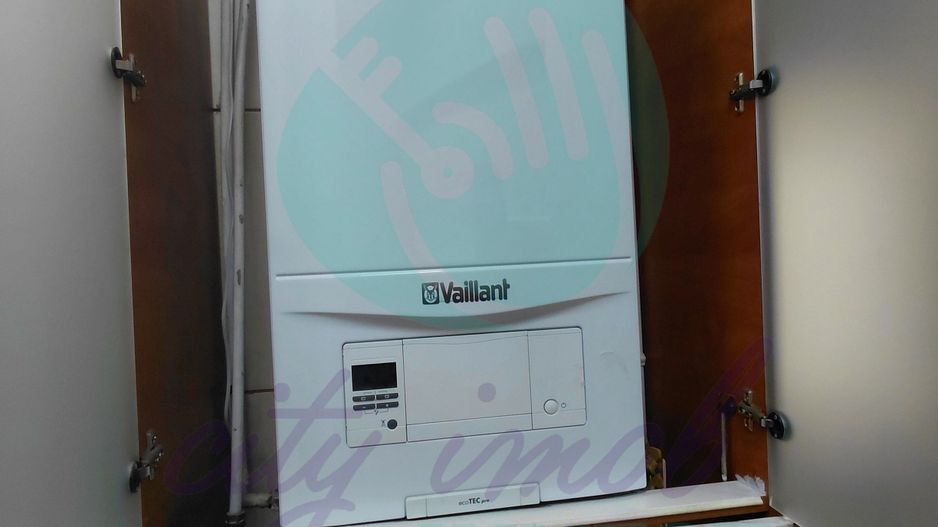 Interbelic 1934 | 4 camere, 4 balcoane, centrala | Piata Sf. Stefan - Poză 25