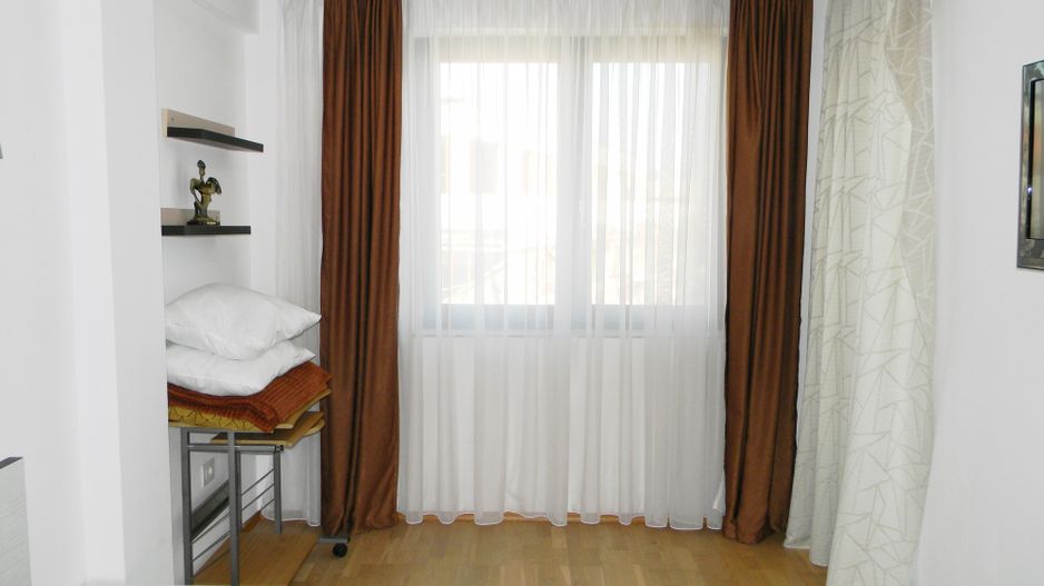 Apartament cu priveliste frumoasa,in bloc nou,zona colinei - Poză 5