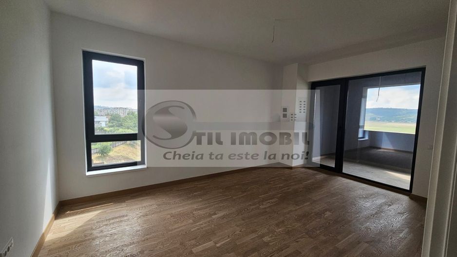 INTABULAT! Apartament cu 2 camere decomandat Pacurari 65mp - Poză 1