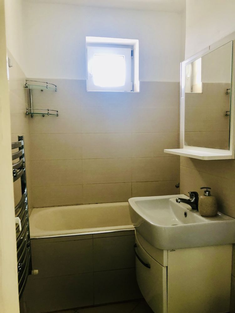 BRASADAS vinde ap 2 cam etaj 3/10 in zona CENTRALA. - Poză 6