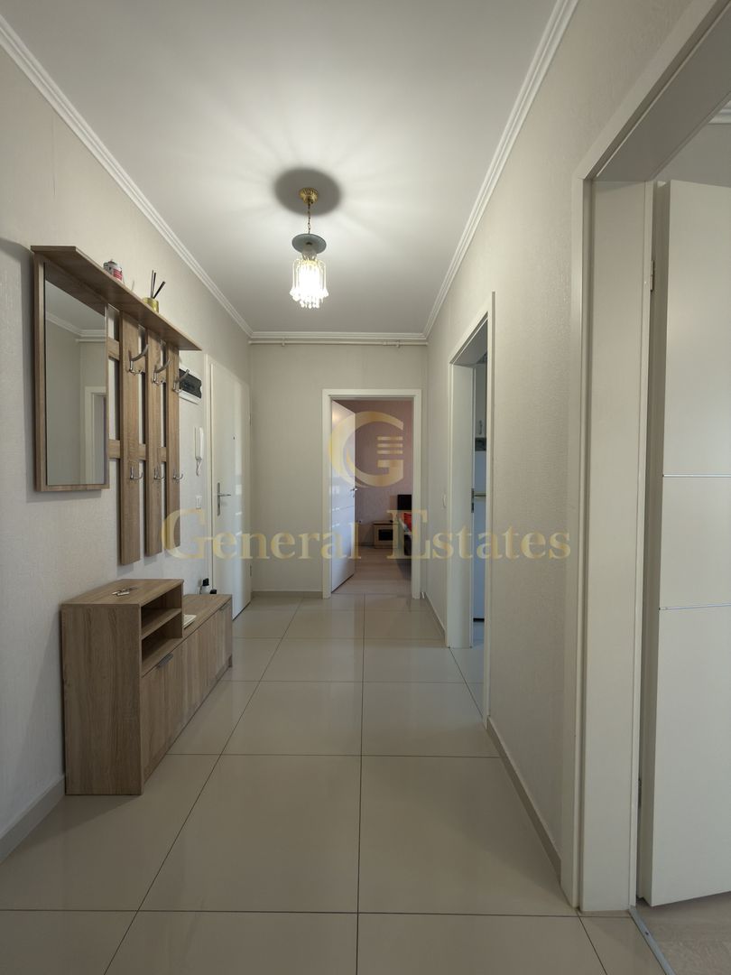 Vand apartament 2 camere - Poză 2
