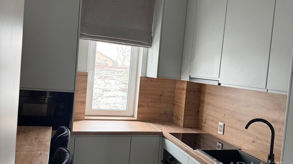 Apartament ultramodern cu 2 camere, parcare si terasa in Europa - Poză 2