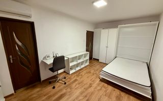 o camera decomandata, balcon Zona Centrala, Piata Mihai Viteazu - Poză 1