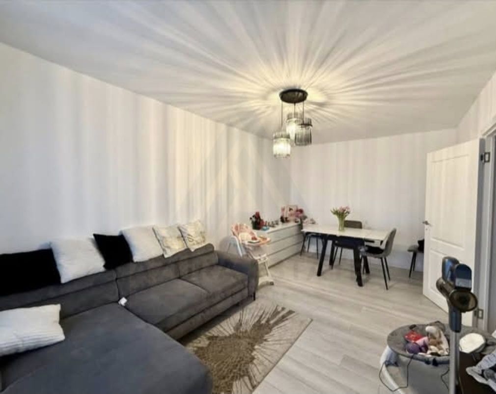 Apartament modern 2 camere 50 mp utili mobilat zona Vasile Aaron - Poză 1