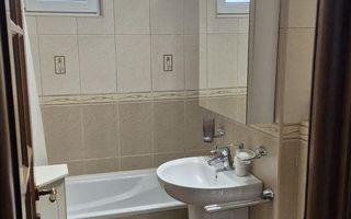 Apartament cu 2 camere in zona Stadion Giulesti-Crangasi - Poză 3