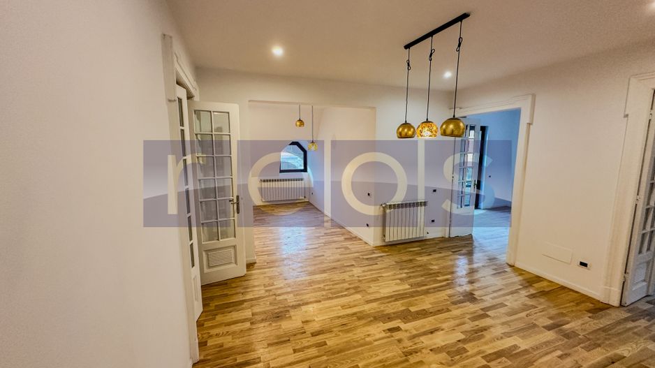 VANZARE | 4 CAMERE IN VILA | DOROBANTI - Poză 1