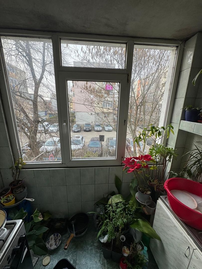 De vânzare apartament 2 camere - Poză 3