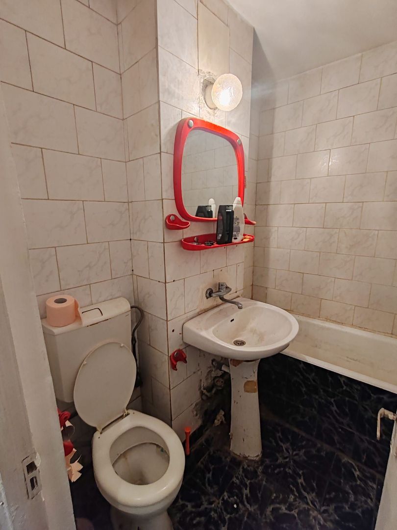 Apartament 2 camere Dec 47 mp Podul de Fier 99000 euro - Poză 7