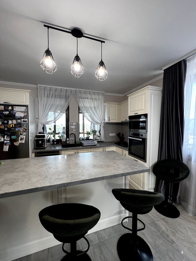 Complex din casa noua si 3 cabane, piscina încalzita 6600 mp teren - Poză 6