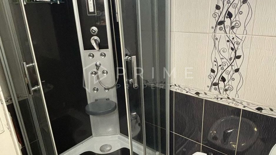 Casa cu front stradal,  7 Noiembrie, ideala clinica/cabinet/locuinta - Poză 15