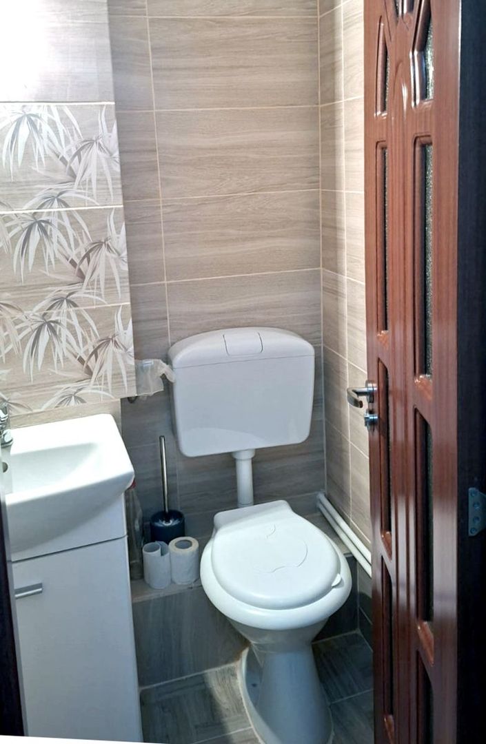 Apartament cu 2 camere, complet renovat, în zonă centrală din Tecuci - Poză 5