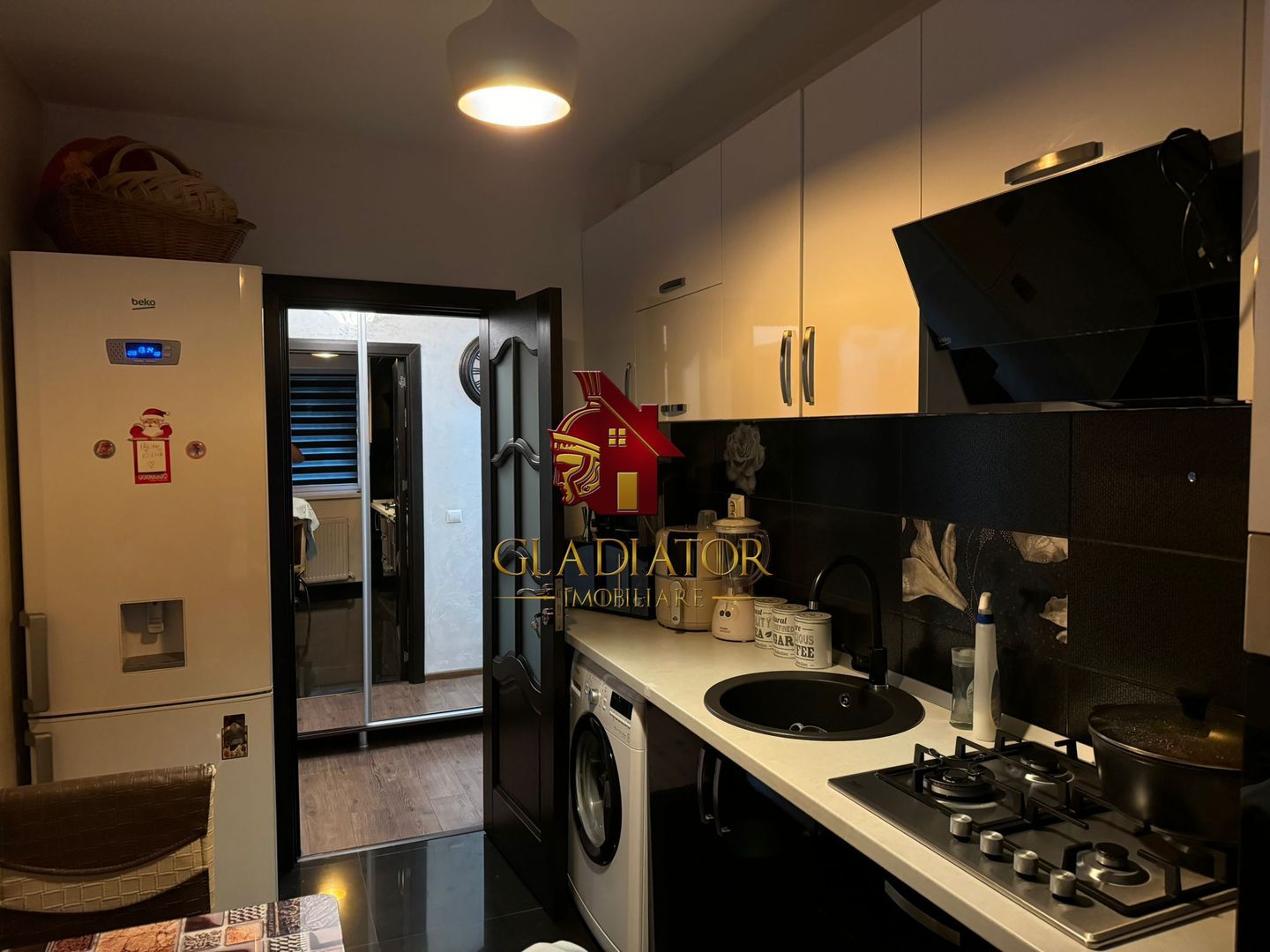 Galata - Profi Iasi Voinesti, 2 camere, mobilat si utilat parter inalt - Poză 6