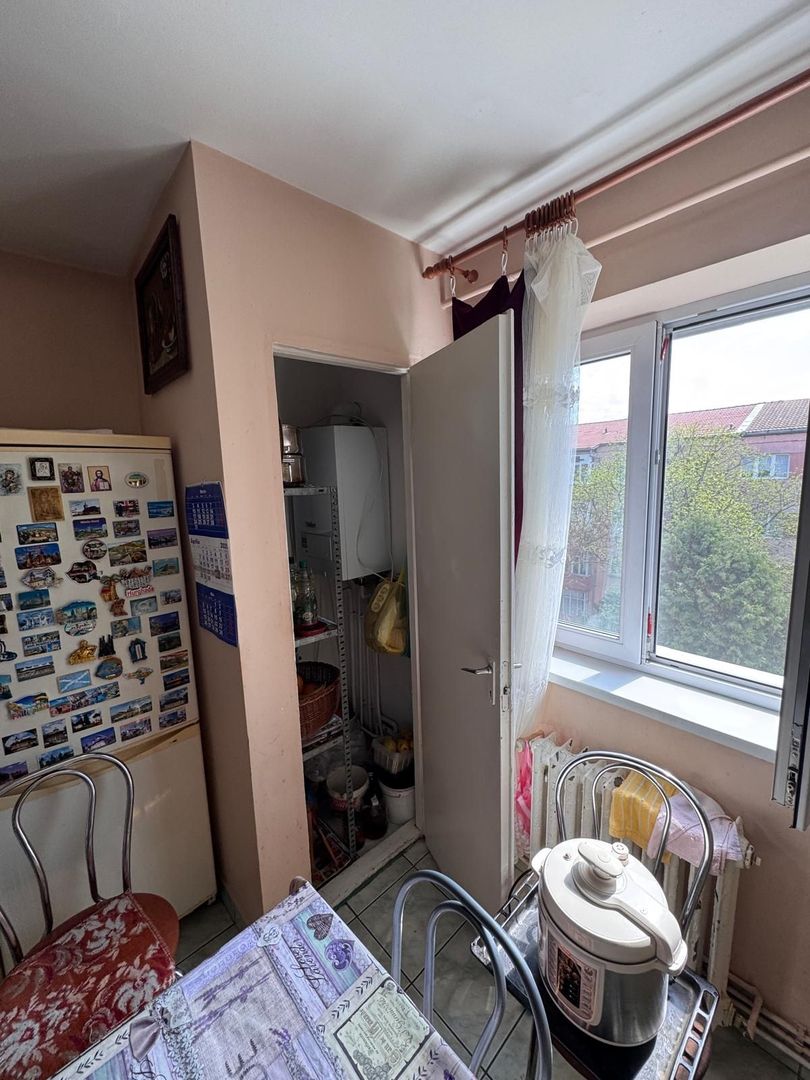 Apartament de vânzare cu 2 camere in zona centrala Alba Iulia - Poză 4