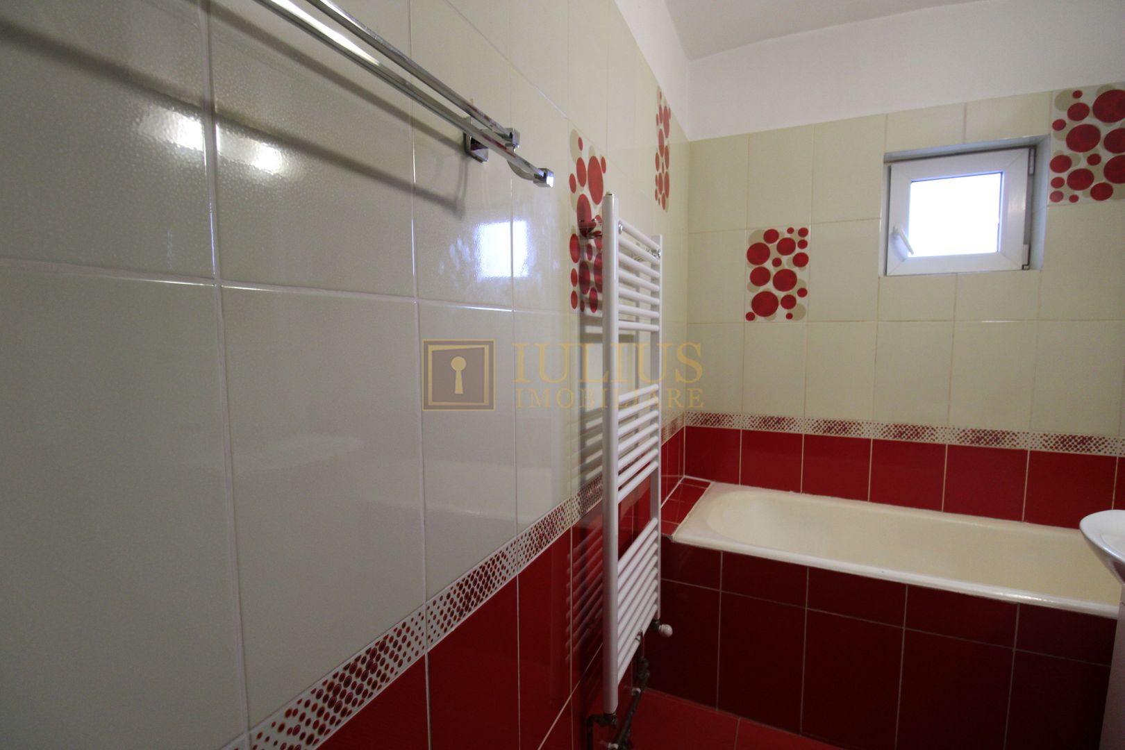 3 camere, clima, contra cost posibilitate garaj. - Poză 27