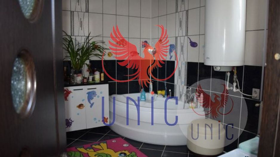 Super casa, super pret, zona Consul! - Poză 12