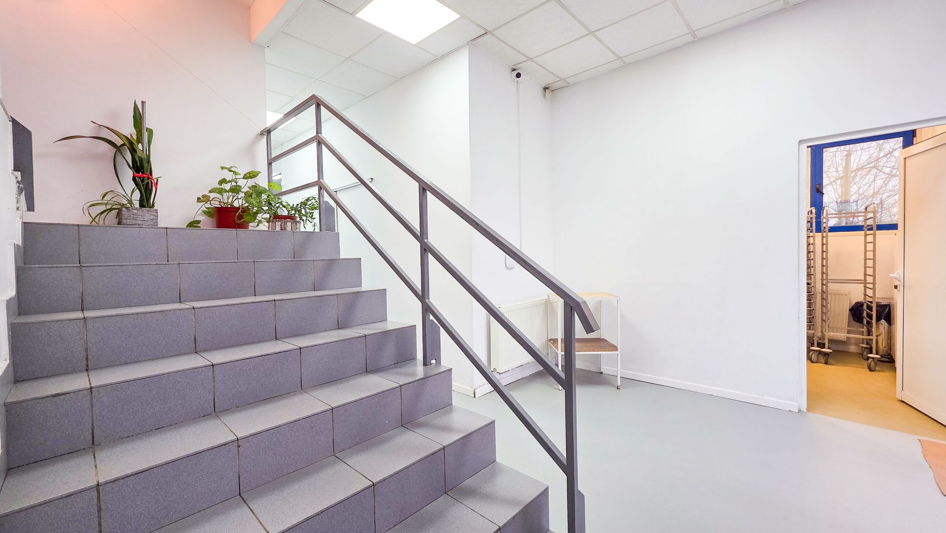 Spațiu industrial–afacere catering la cheie, teren&hală 750 mp S+P+1E - Poză 32