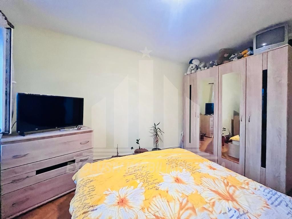 Apartament 2 camere in Cetate-Mercur - Poză 5