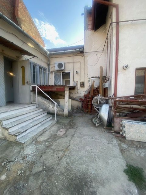 SPATIU COMERCIAL CU MULTIPLE DESTINATII CENTRAL - Poză 21