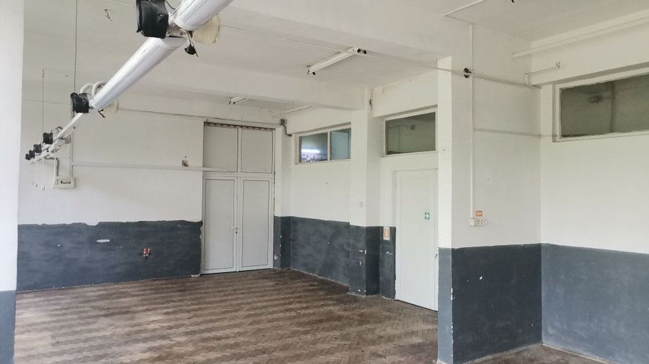 Inchiriere spatiu 100 mp, complex Craiovei, etaj - Poză 6