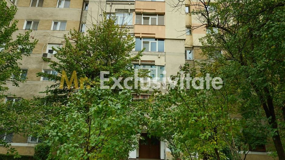 Apartament cu 3 camere decomandat etaj intermediar - Poză 13